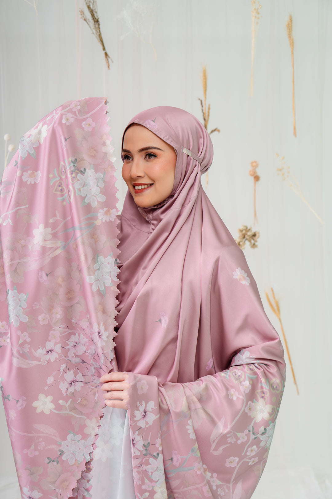 GRETTA Prayer Wear + Pouch