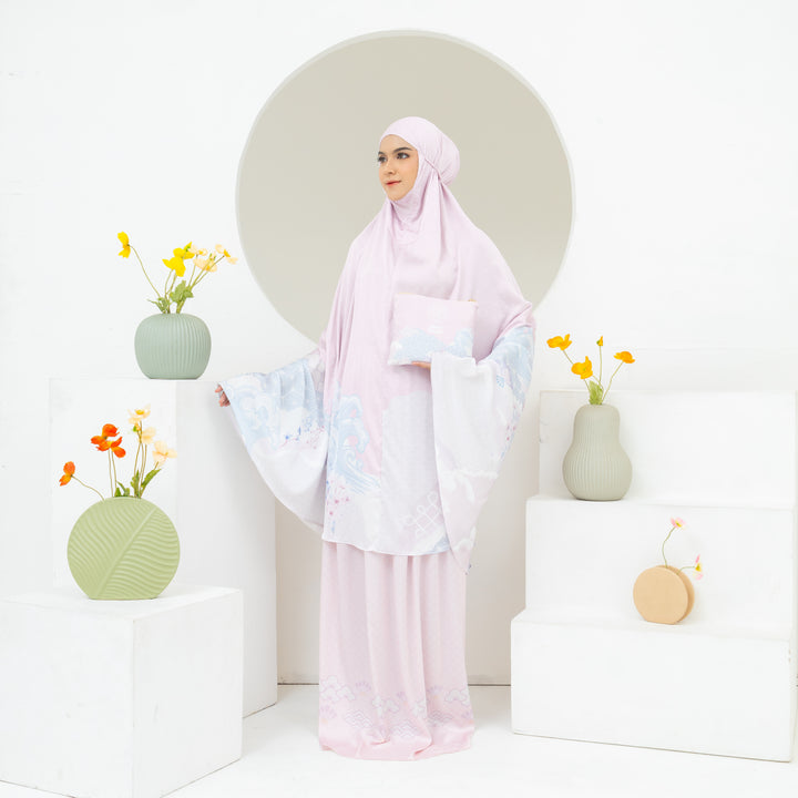 INAYA Prayer Wear Set + Pouch + Mini Prayer Mat