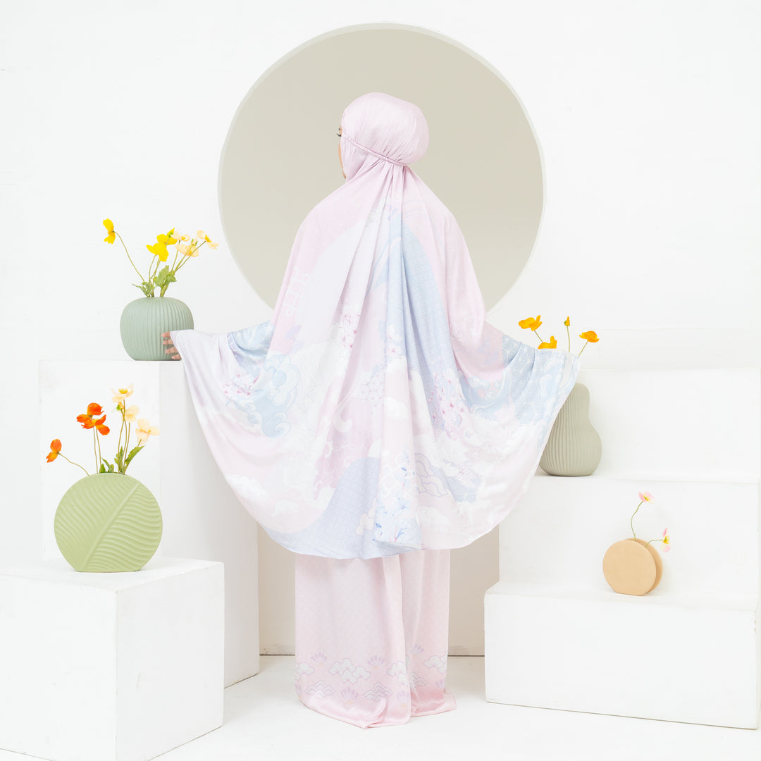 INAYA Prayer Wear Set + Pouch + Mini Prayer Mat