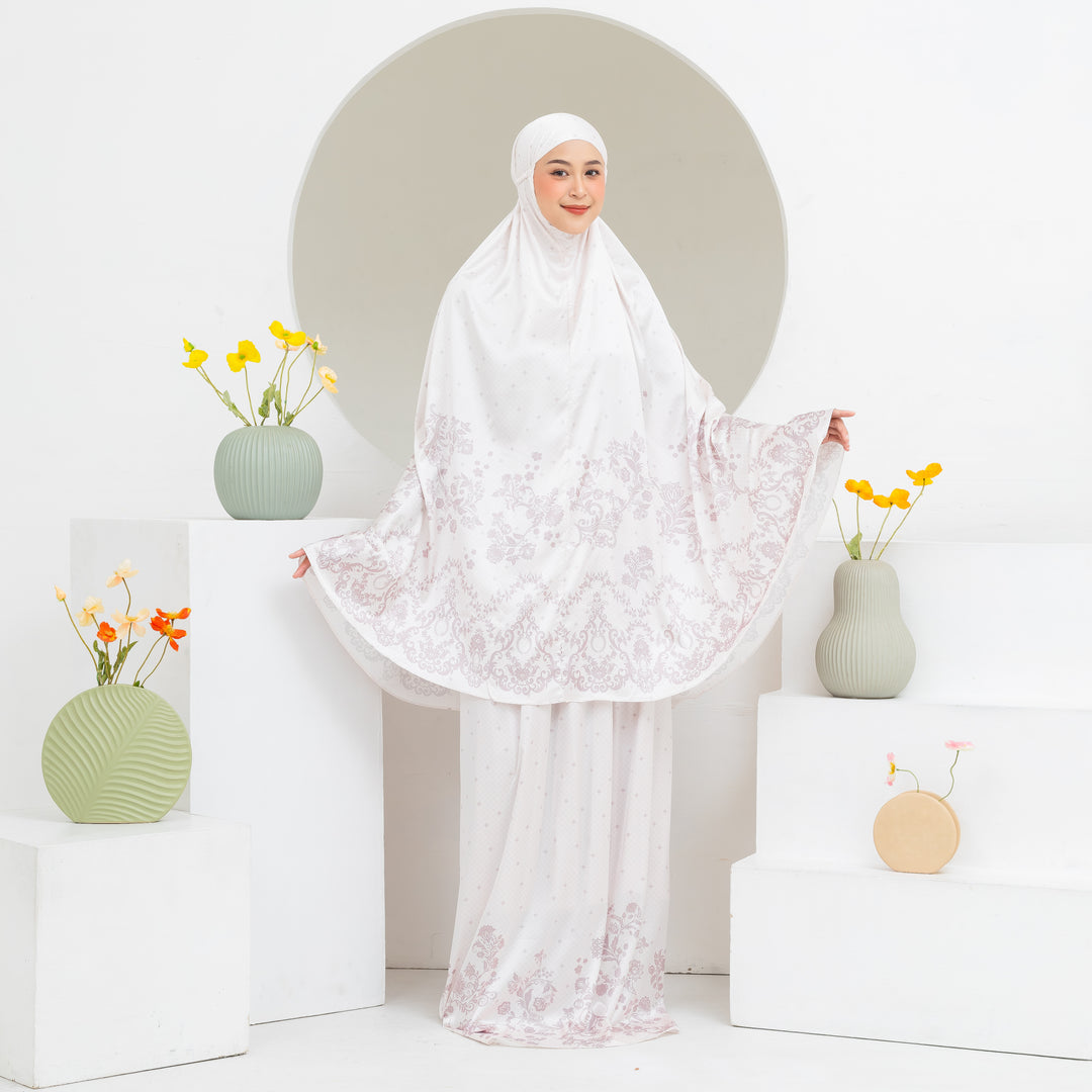 INAYA Prayer Wear Set + Pouch + Mini Padded Prayer Mat