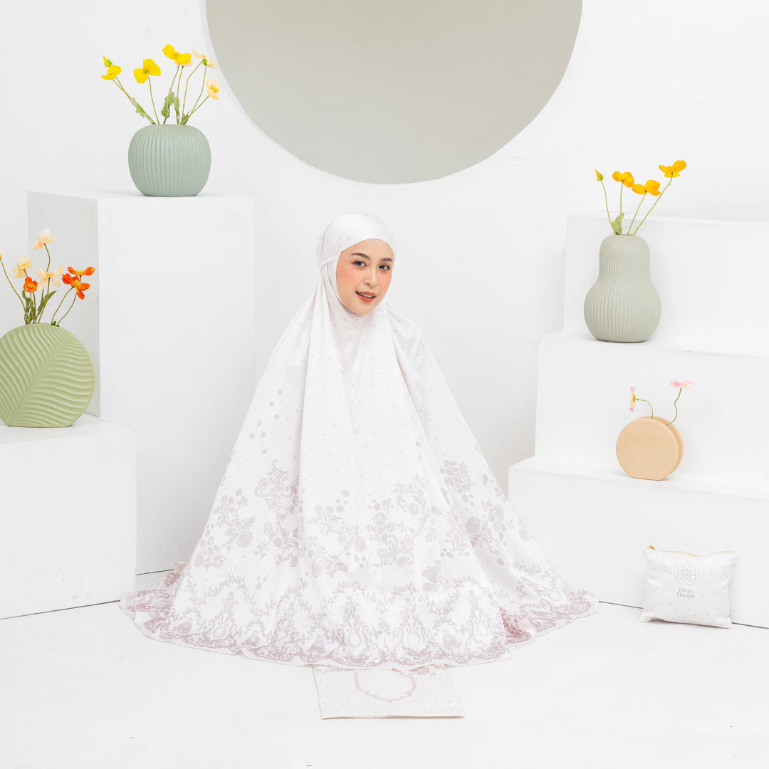 INAYA Prayer Wear Set + Pouch + Mini Padded Prayer Mat
