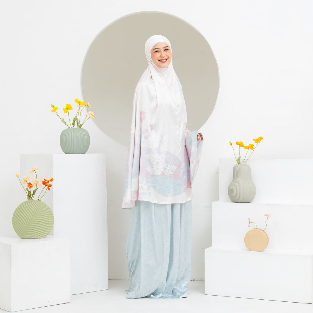 INAYA Prayer Wear Set + Pouch + Mini Padded Prayer Mat