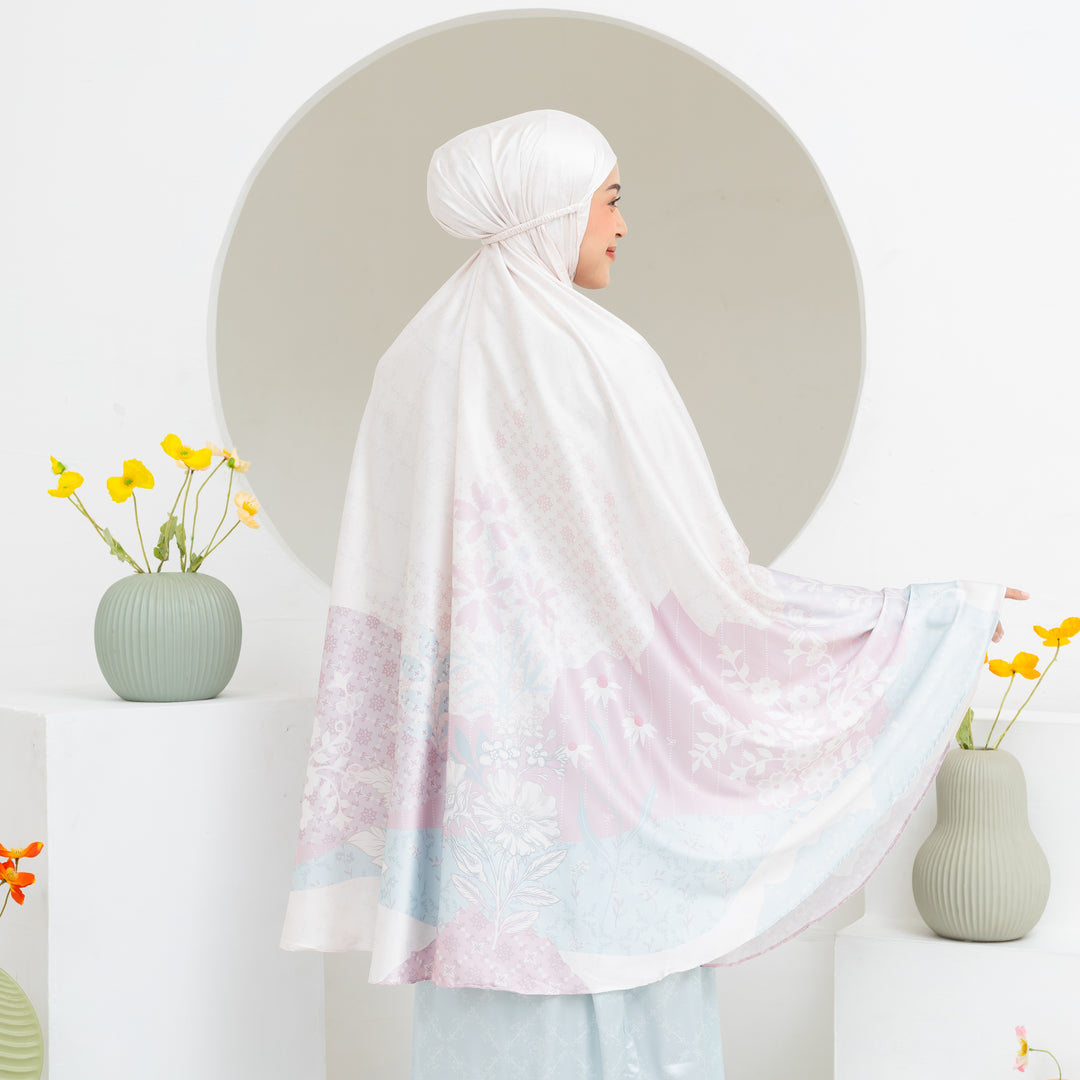 INAYA Prayer Wear Set + Pouch + Mini Padded Prayer Mat
