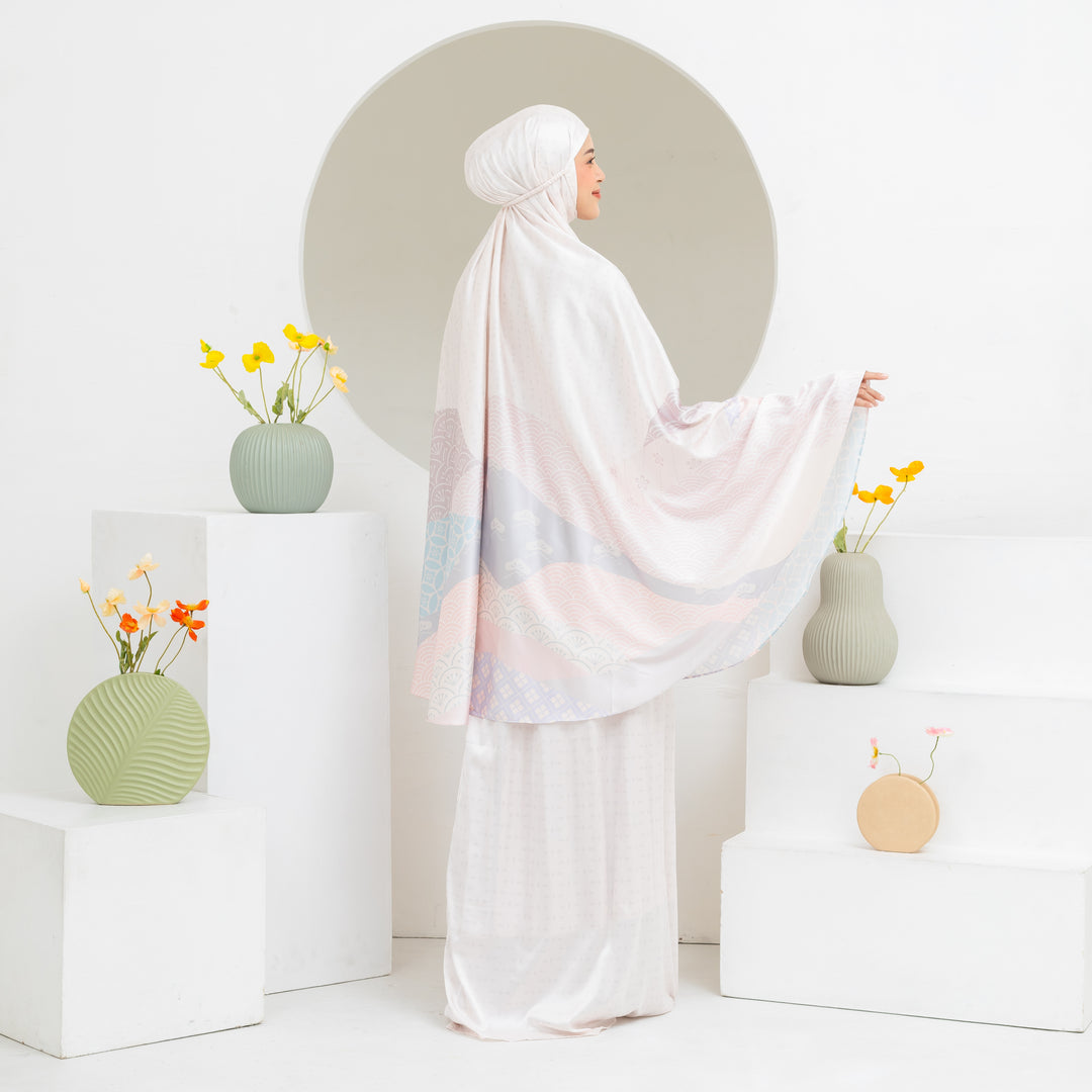 INAYA Prayer Wear Set + Pouch + Mini Padded Prayer Mat