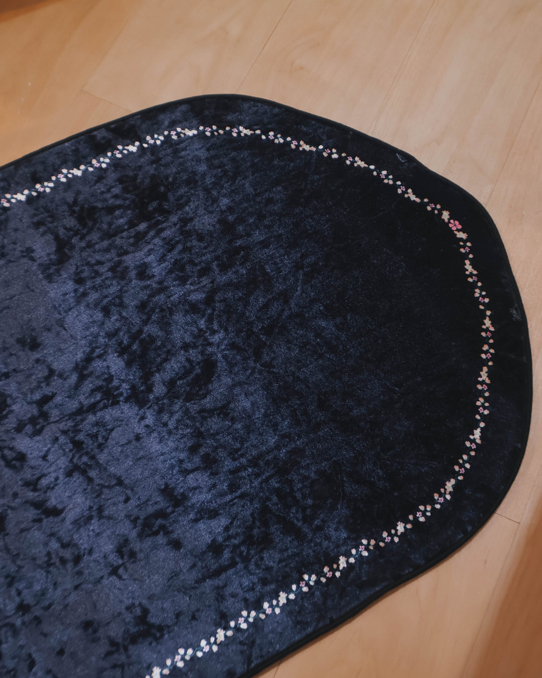 LIYA Floral Velvet Prayer Mat