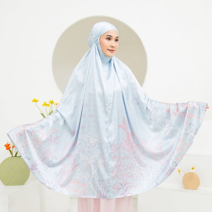 INAYA Prayer Wear Set + Pouch + Mini Padded Prayer Mat