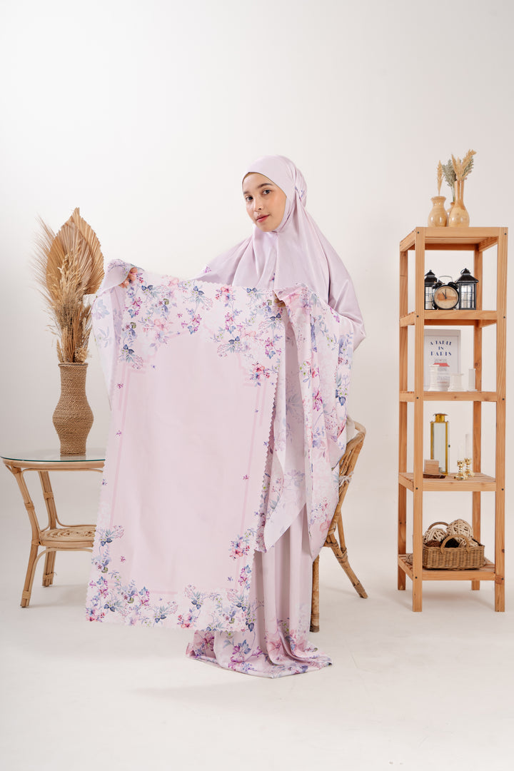 LATEEFA Prayer Wear + Pouch + Prayer Mat