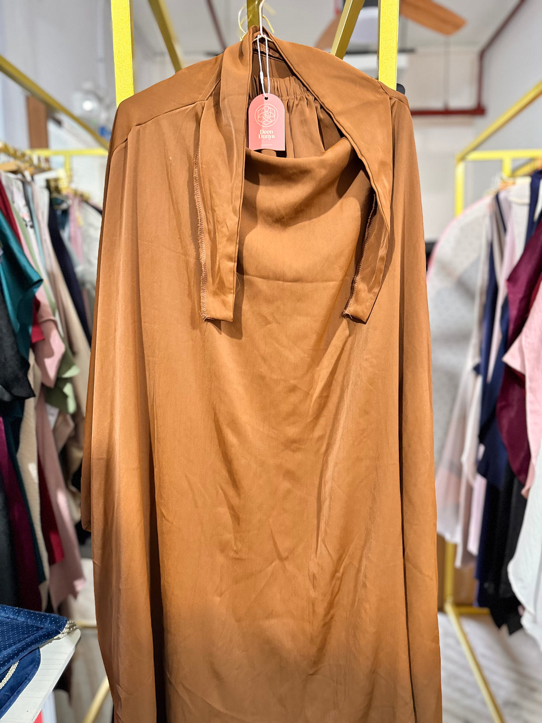 CLEARANCE HAJI LANE RACK