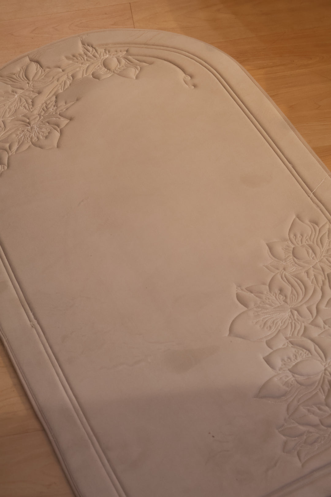 ESTY Floral Padded Prayer Mat