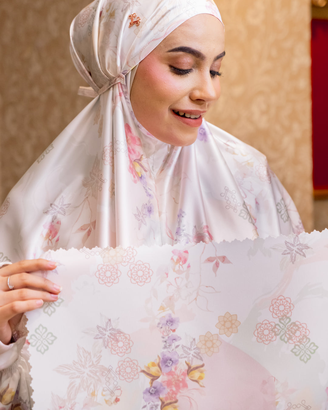 ABAYA FEMINIM Prayer Wear + Prayer Mat + Pouch