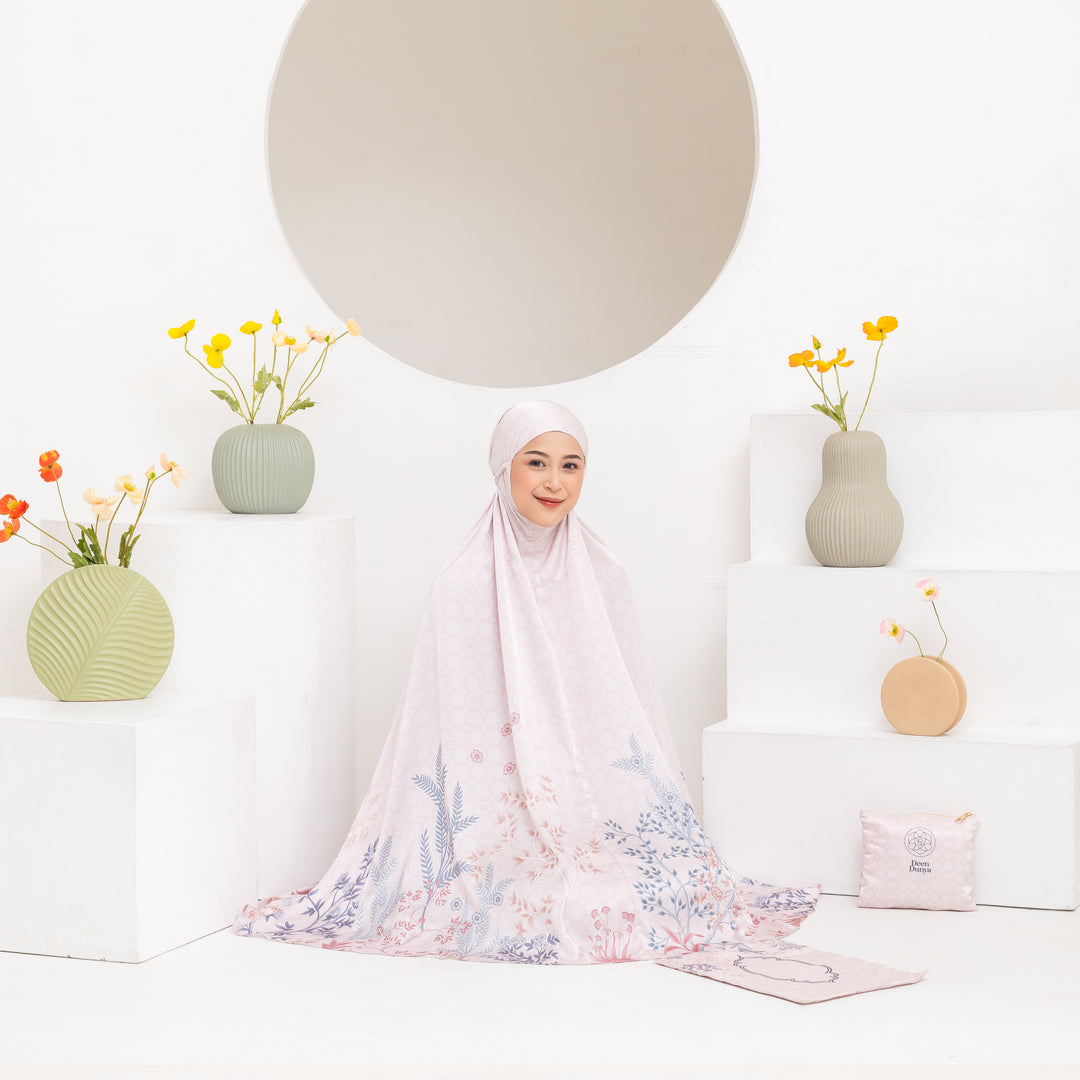INAYA Prayer Wear Set + Pouch + Mini Padded Prayer Mat
