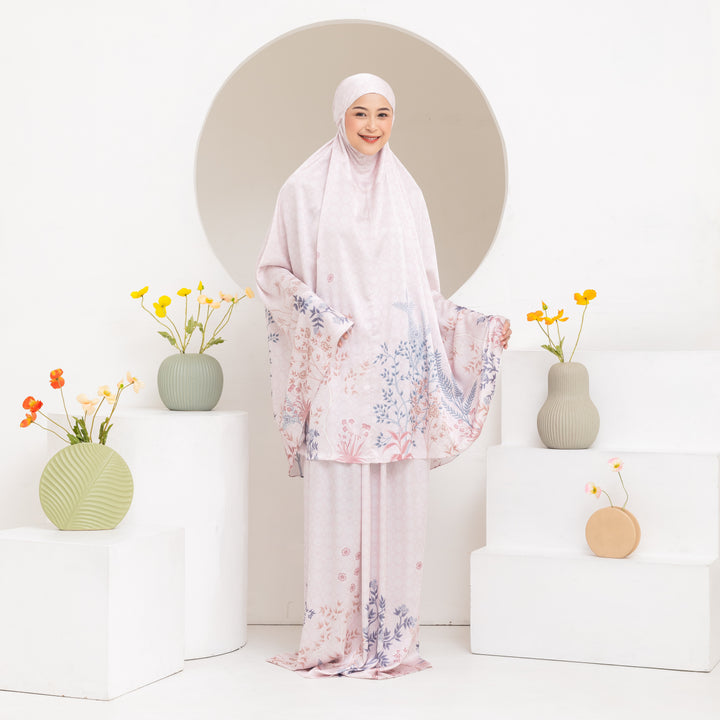 INAYA Prayer Wear Set + Pouch + Mini Padded Prayer Mat