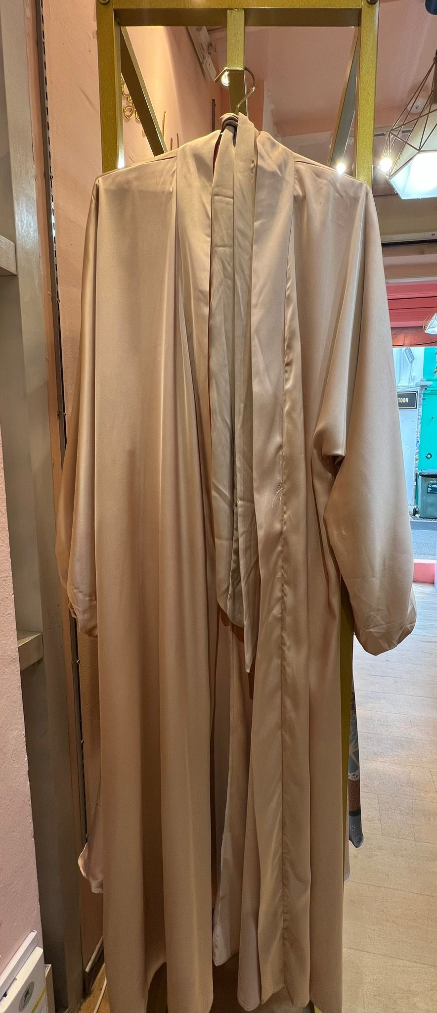 Lola Abaya