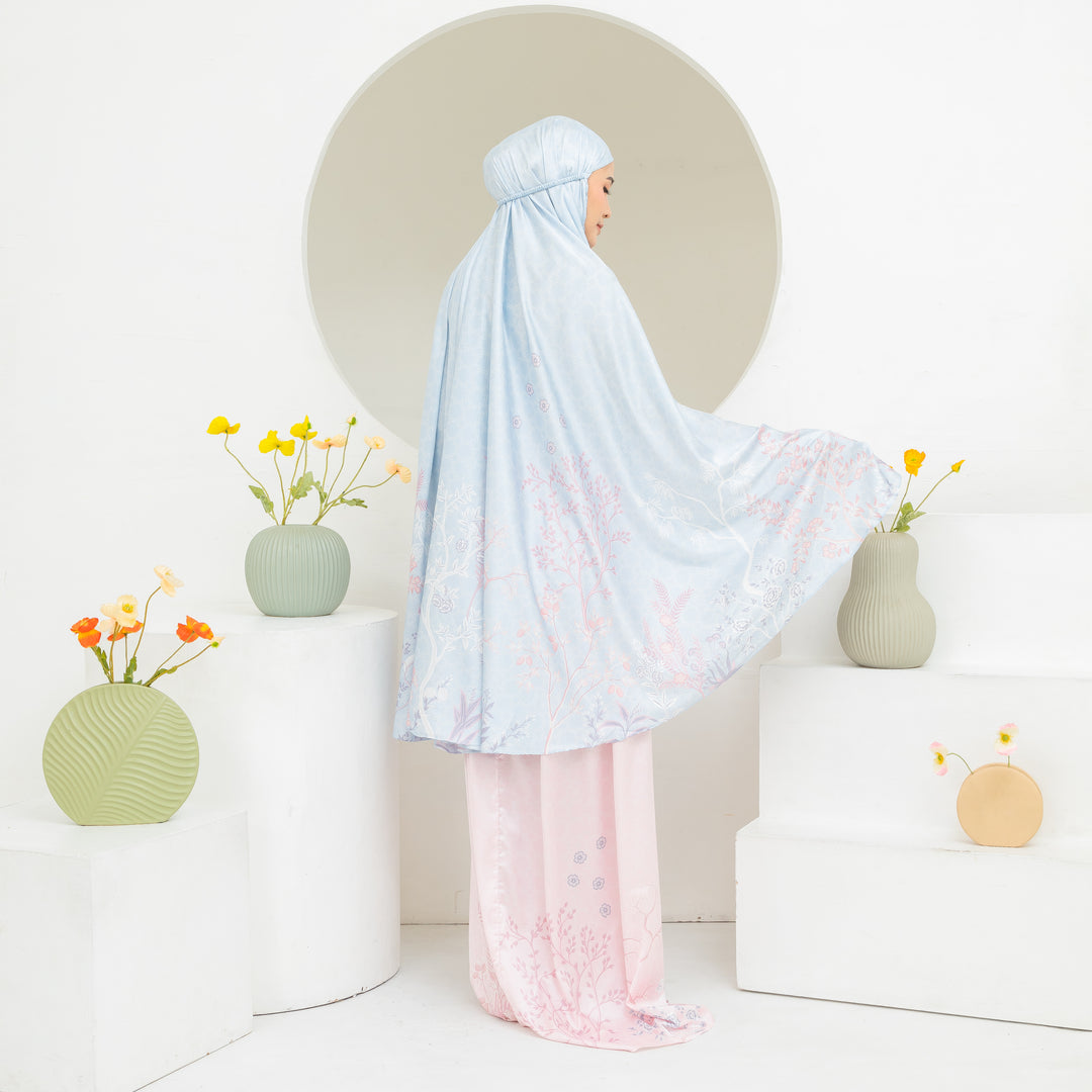 INAYA Prayer Wear Set + Pouch + Mini Padded Prayer Mat