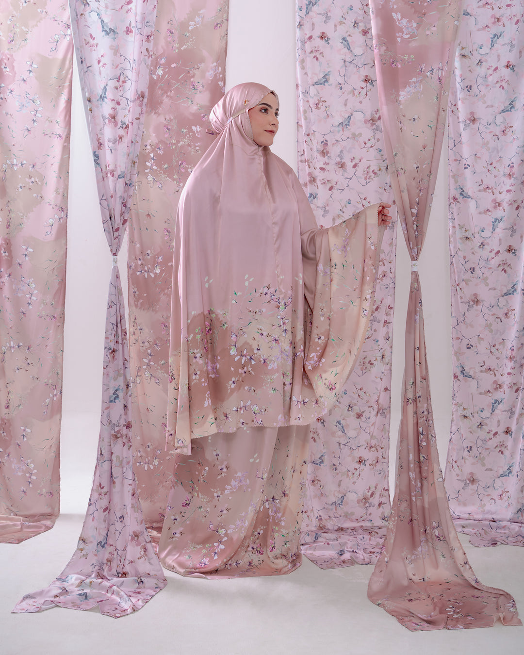 SASHI Prayer Wear + Pouch + Prayer Mat