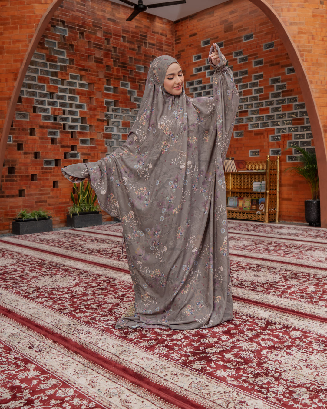 MARBELIA Prayer Wear  + Pouch + Prayer Mat