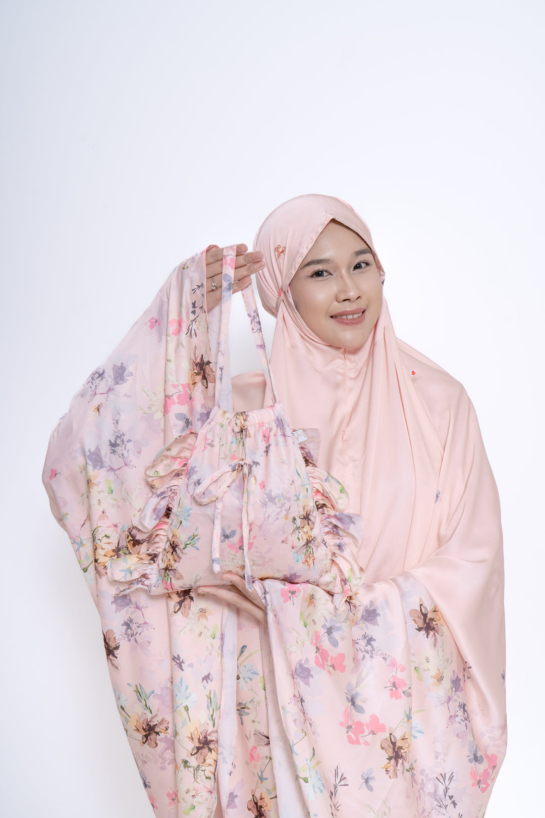 NADEEFA Prayer Wear + Pouch + Prayer Mat