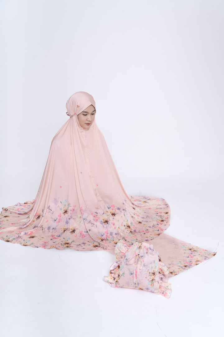 NADEEFA Prayer Wear + Pouch + Prayer Mat
