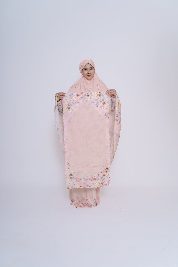 NADEEFA Prayer Wear + Pouch + Prayer Mat