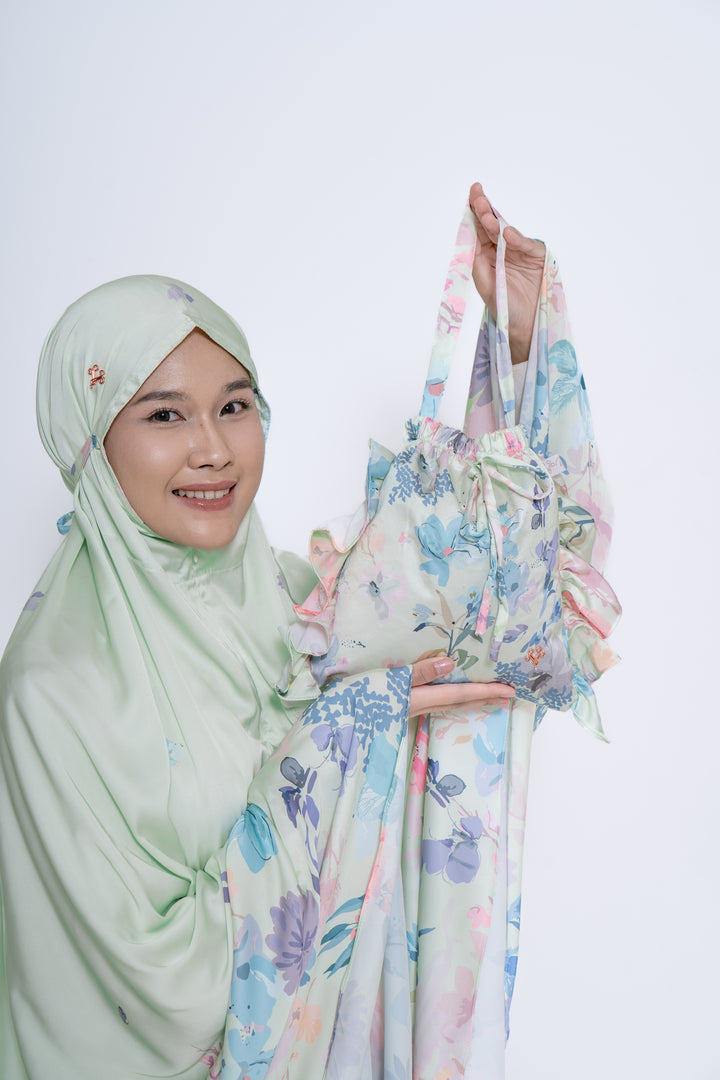 NADEEFA Prayer Wear + Pouch + Prayer Mat