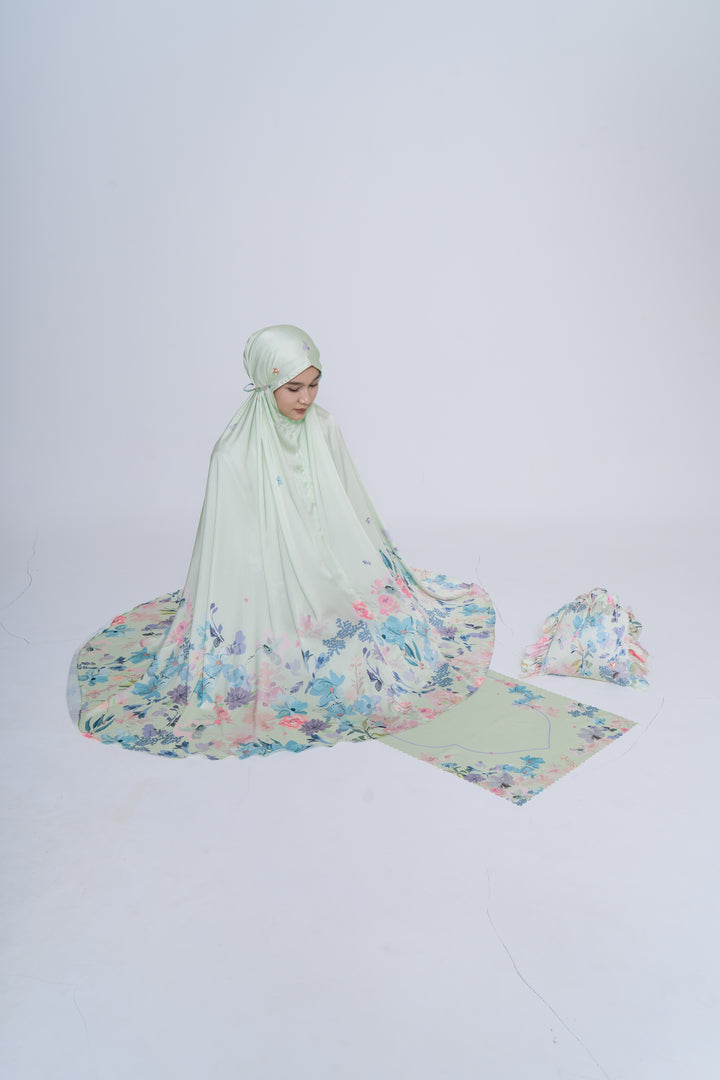 NADEEFA Prayer Wear + Pouch + Prayer Mat