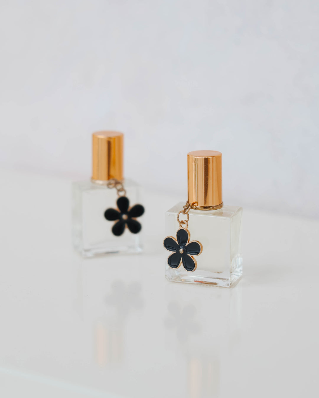 Deen Dunya Flower Chain Alcohol-Free Roll-On Perfume