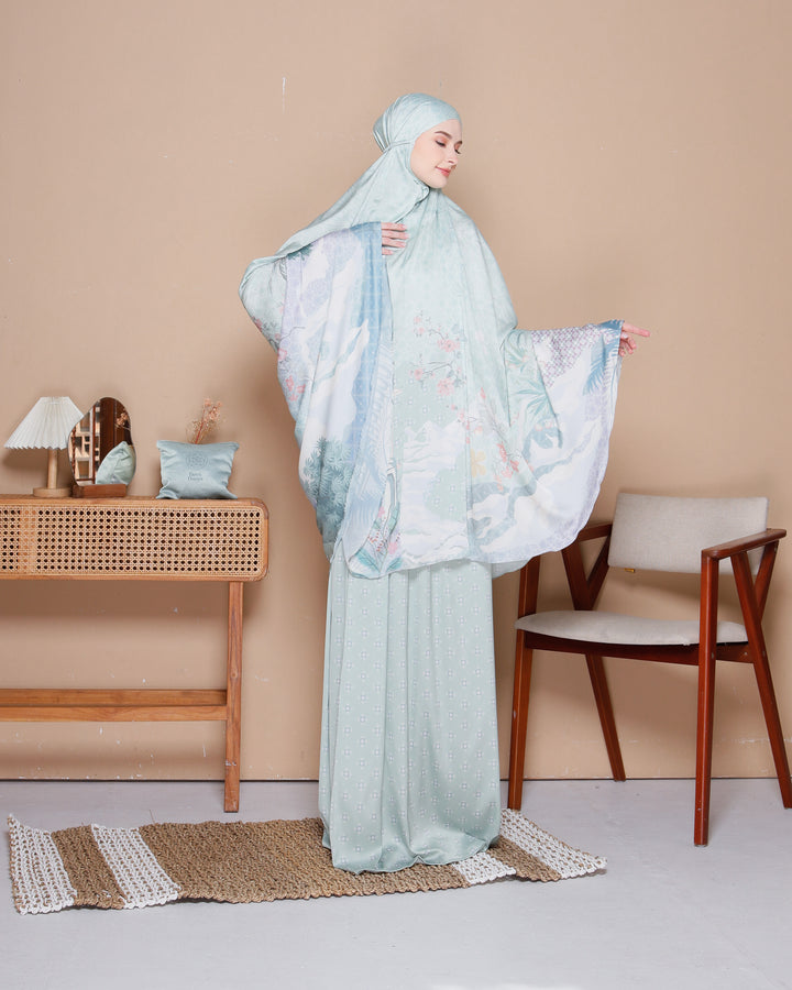INAYA Prayer Wear Set with Pouch