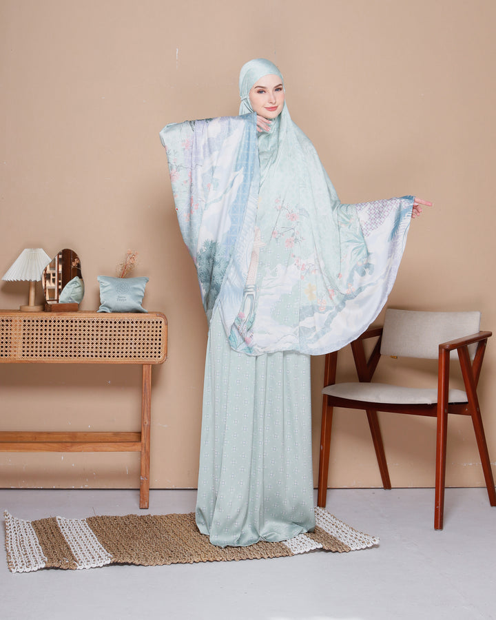 INAYA Prayer Wear Set with Pouch