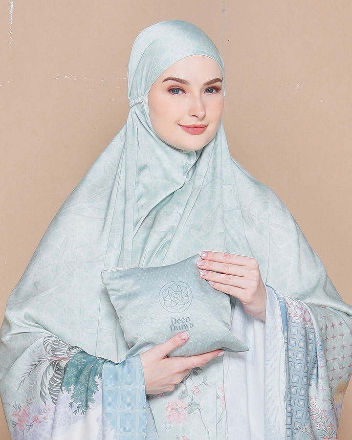 INAYA Prayer Wear Set with Pouch