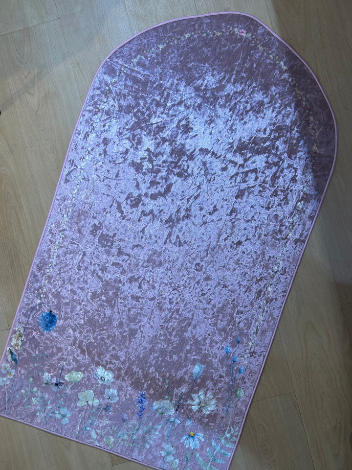 LIYA Floral Velvet Prayer Mat