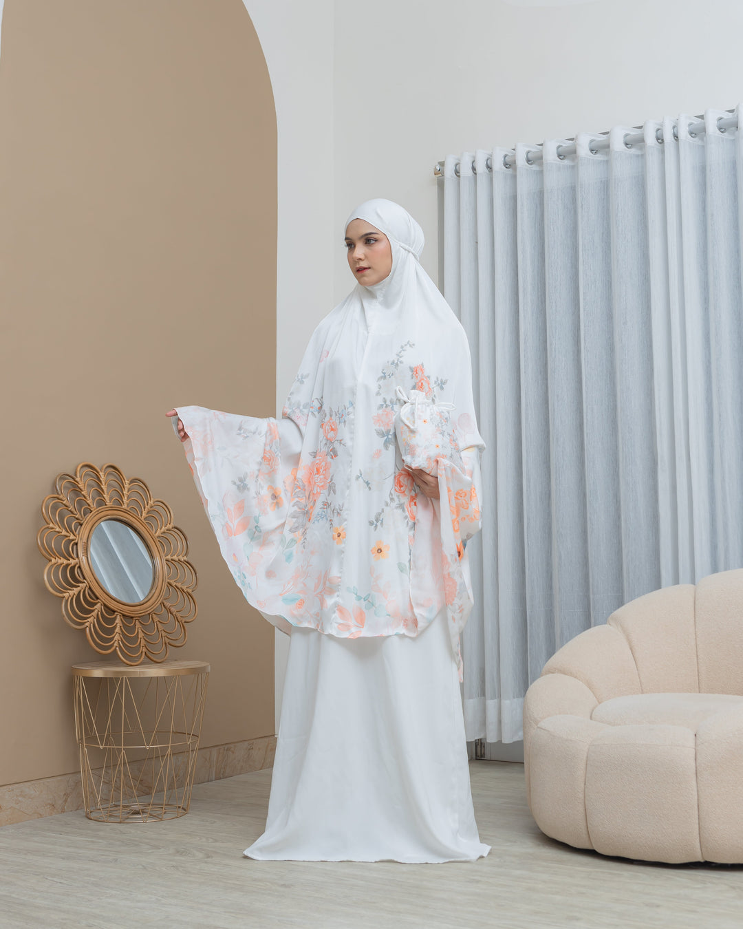 INAYA Prayer Wear Set + Pouch + Mini Prayer Mat