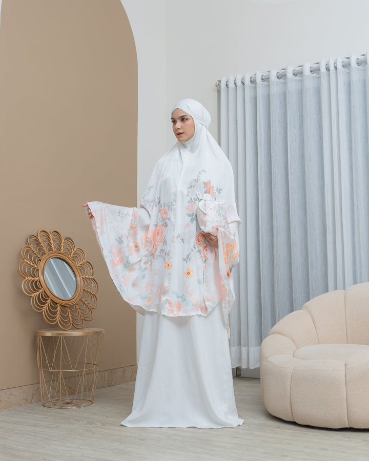 INAYA Prayer Wear Set + Pouch + Mini Prayer Mat