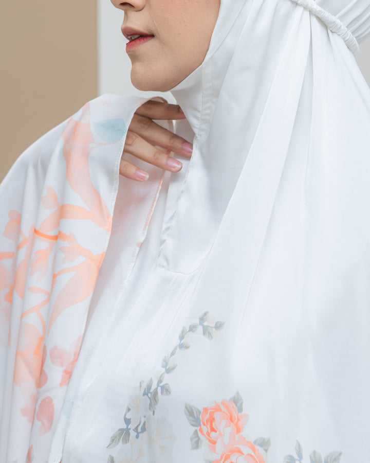 INAYA Prayer Wear Set + Pouch + Mini Prayer Mat