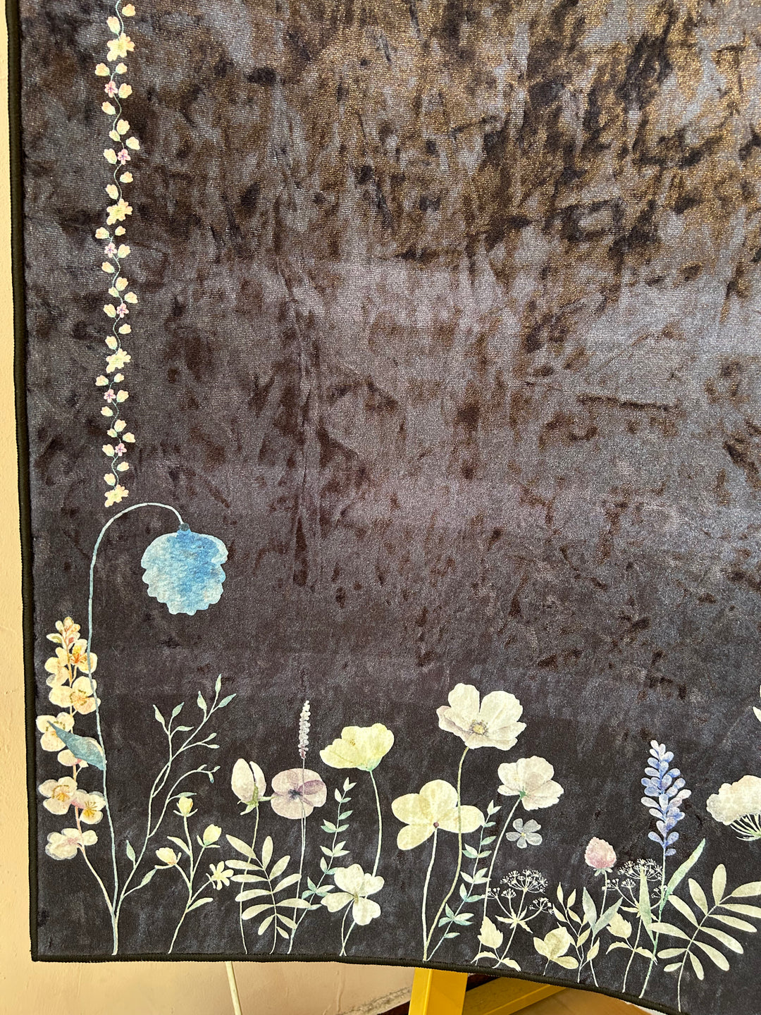 LIYA Floral Velvet Prayer Mat