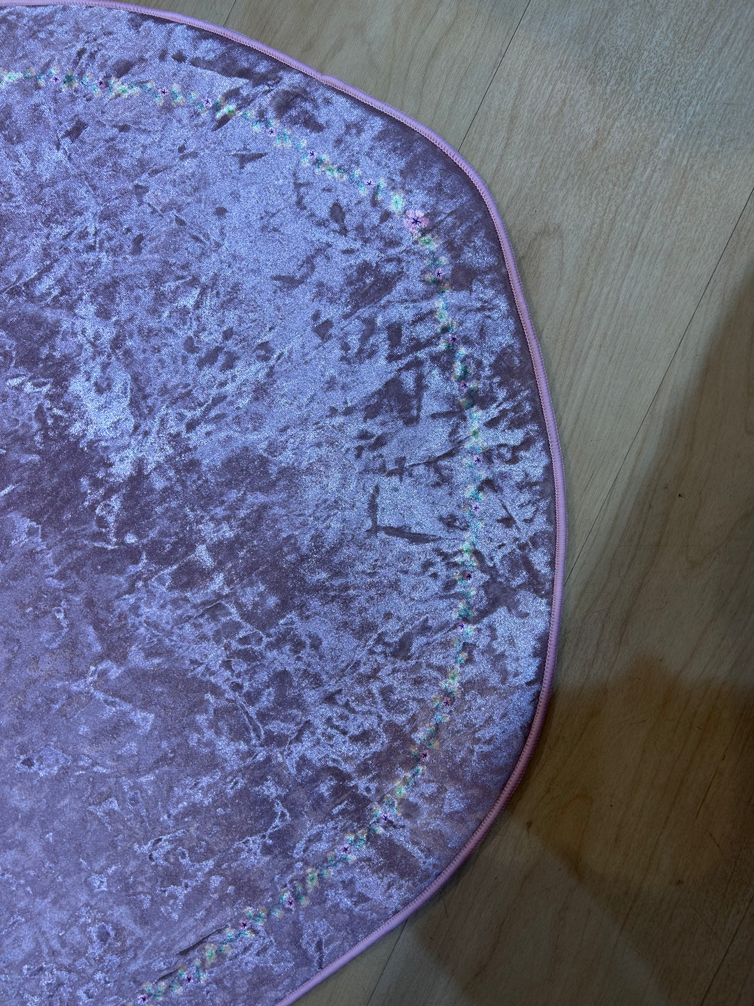 LIYA Floral Velvet Prayer Mat