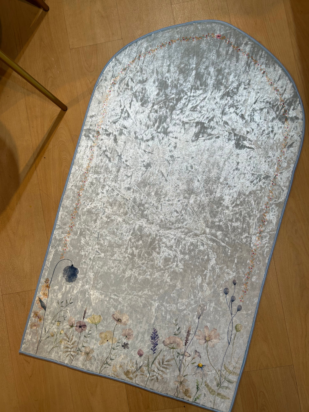 LIYA Floral Velvet Prayer Mat