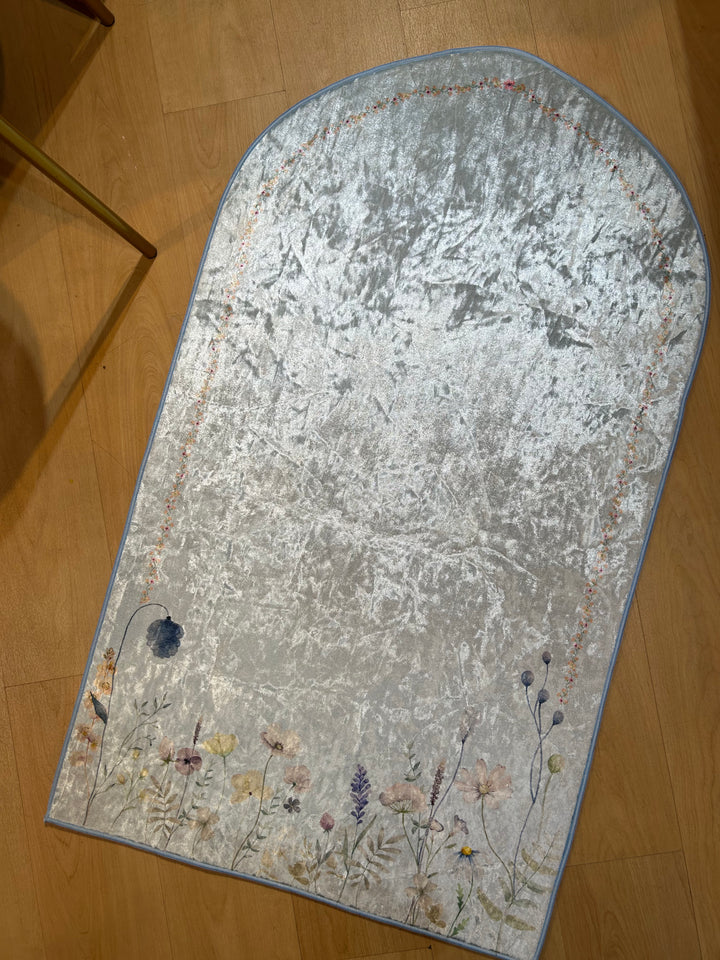 LIYA Floral Velvet Prayer Mat
