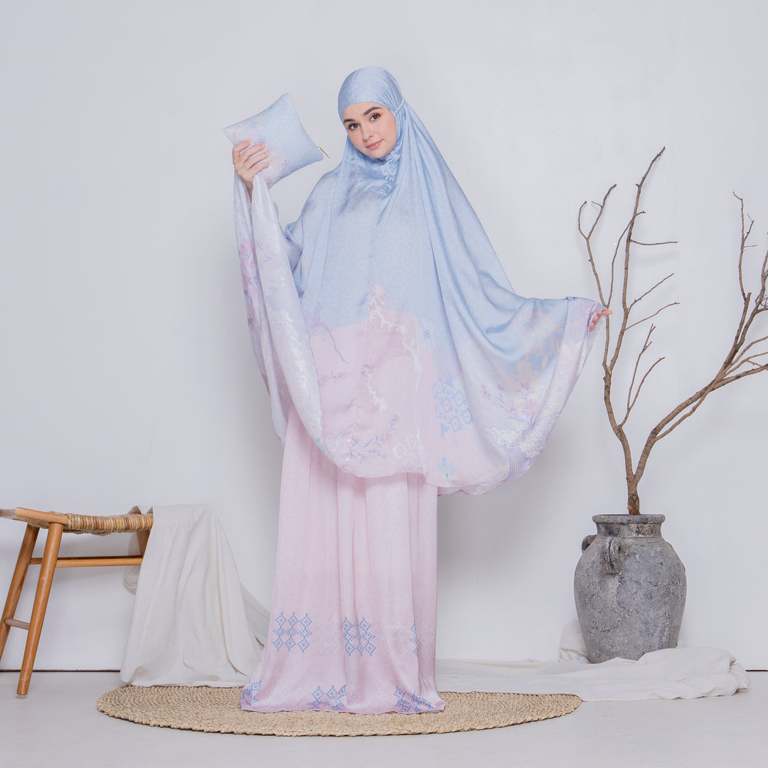 INAYA Prayer Wear Set + Pouch + Mini Padded Prayer Mat