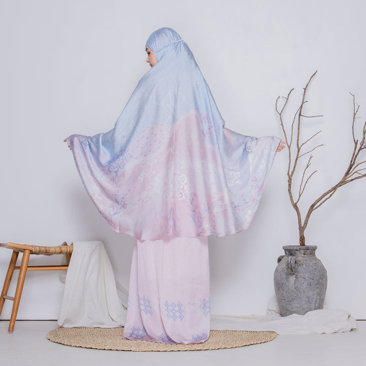 INAYA Prayer Wear Set + Pouch + Mini Padded Prayer Mat