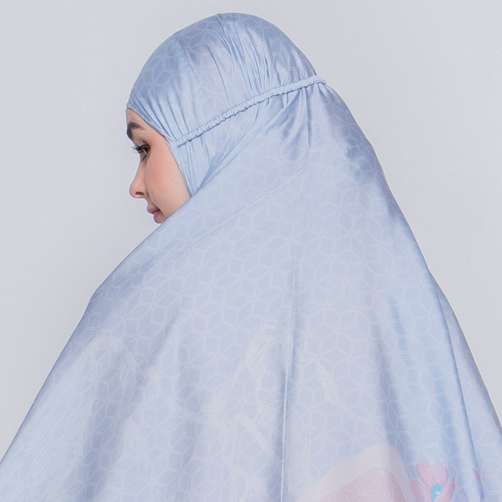 INAYA Prayer Wear Set + Pouch + Mini Padded Prayer Mat