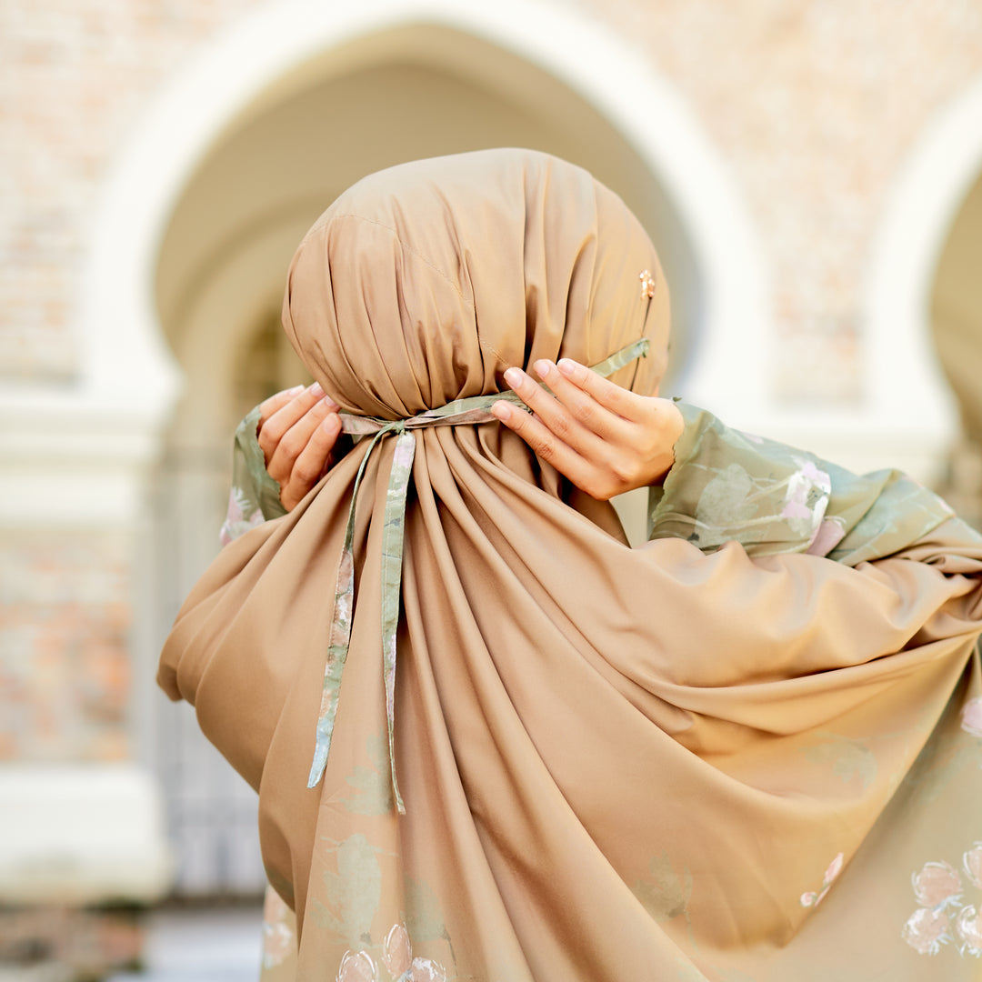 FARHANA Prayer Wear + Pouch + Prayer Mat