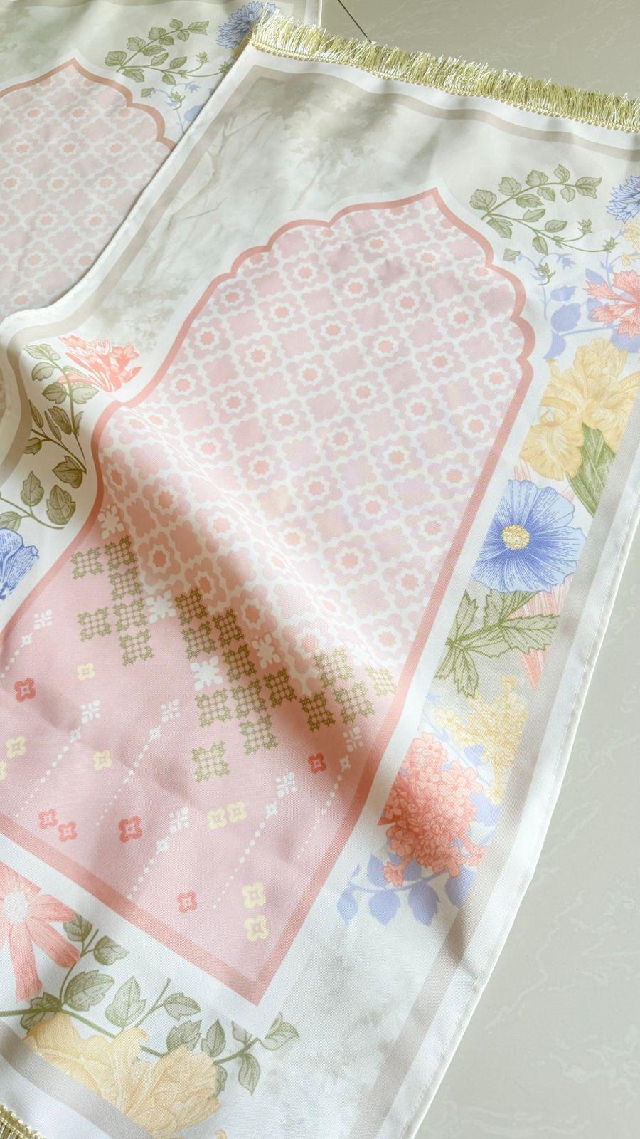 AYLA Prayer Mat with Pouch