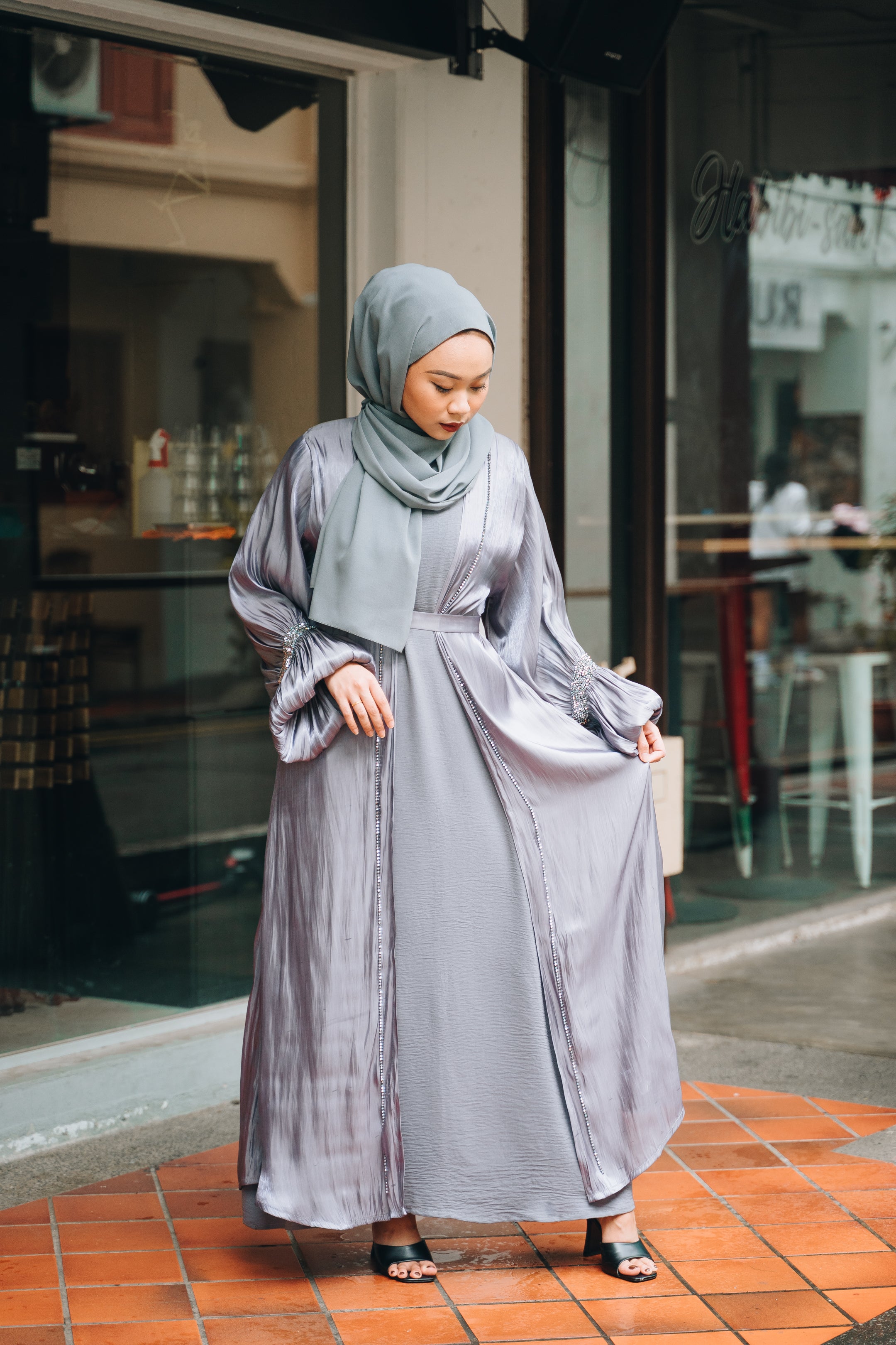 Inner abaya on sale